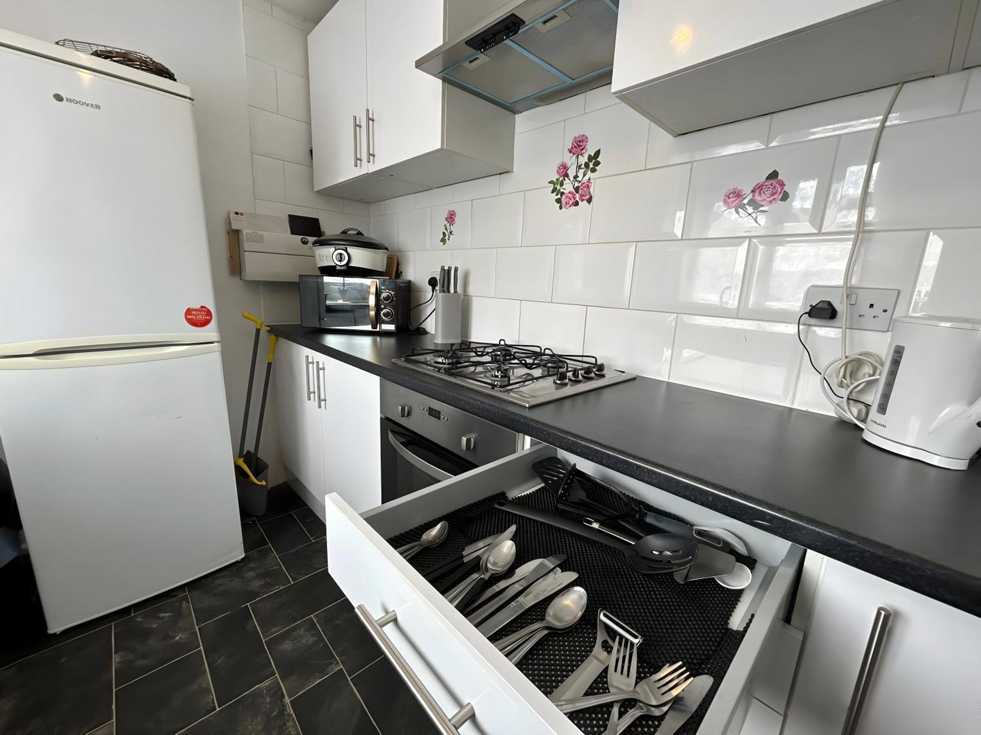 3 Bedroom House By M40 J4 هاي ويكومبْ المظهر الخارجي الصورة