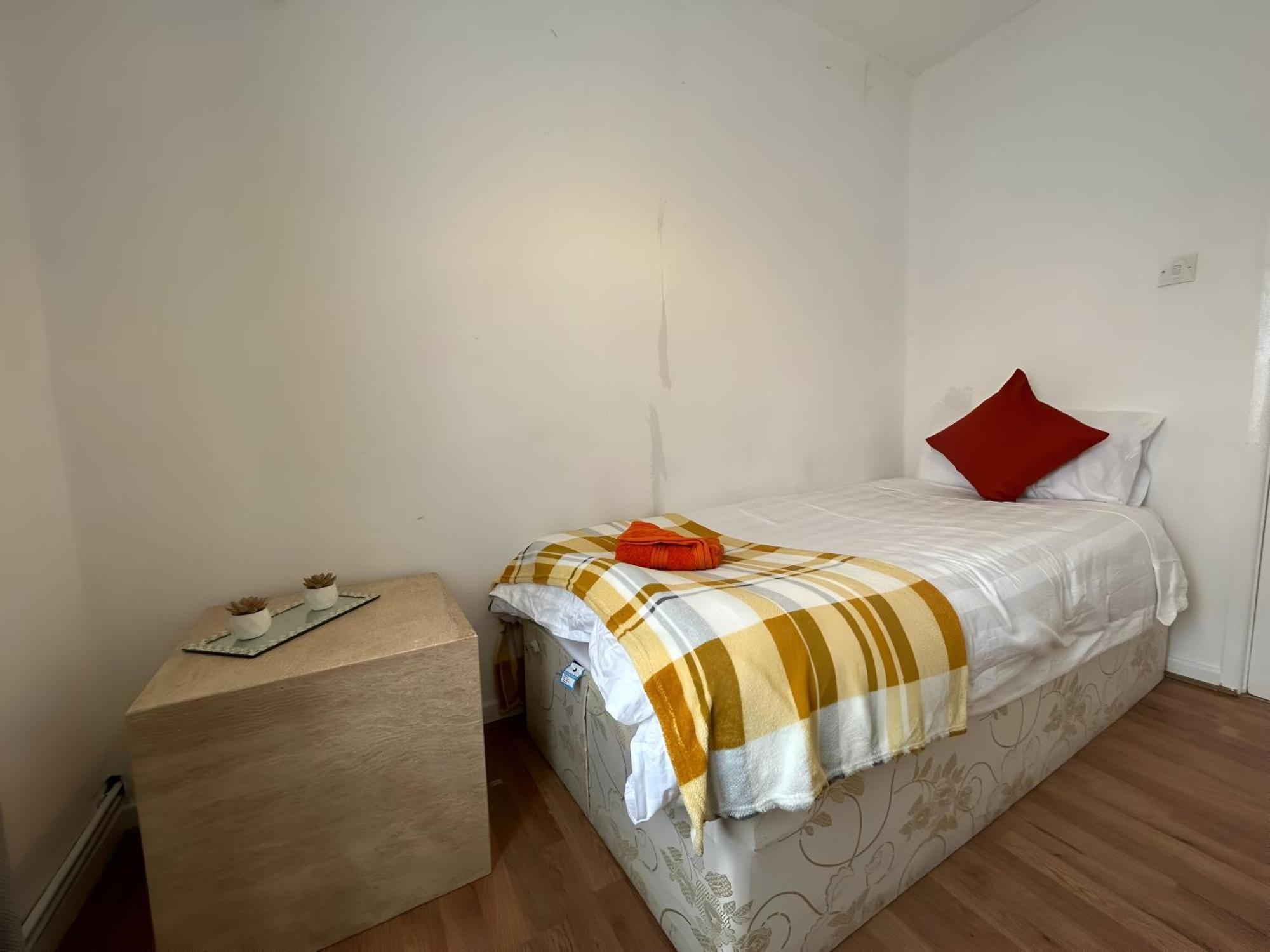 3 Bedroom House By M40 J4 هاي ويكومبْ المظهر الخارجي الصورة